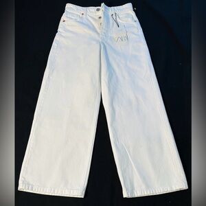 ZARA Wide Leg High Waisted Cropped White Denim Jeans Size 2